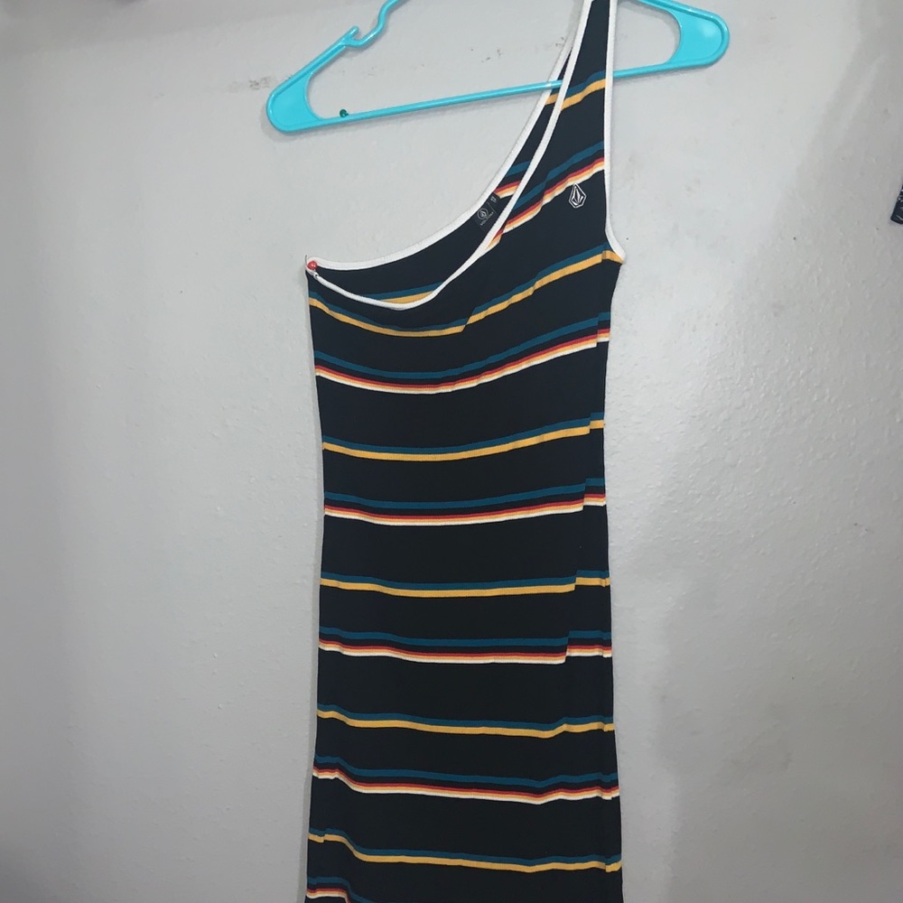 New Off the Shoulder Volcom dress.